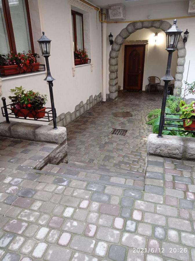 Ferienwohnung Rynok 25 Deluxe Lviv Center Exterior foto