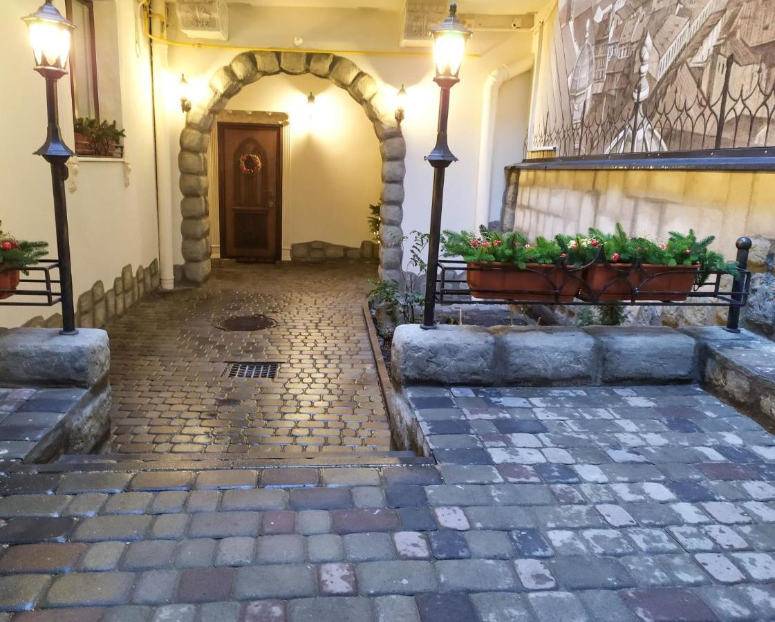 Ferienwohnung Rynok 25 Deluxe Lviv Center Exterior foto